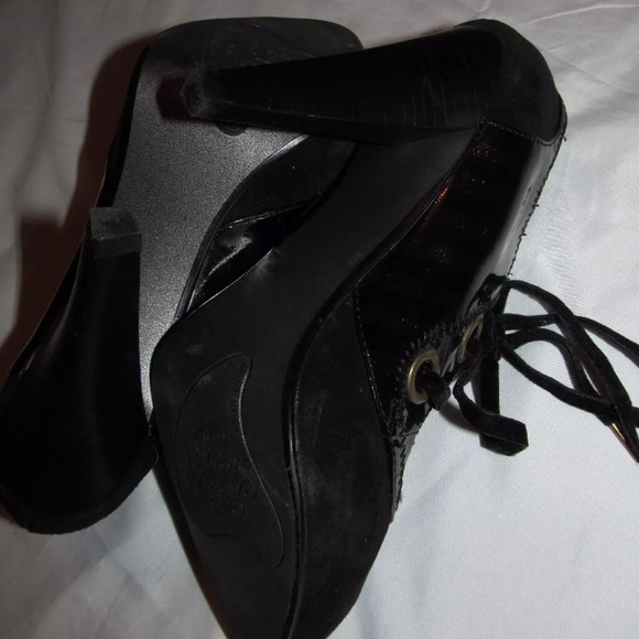 NAUGHTY MONKEY glitter red striped ankle shoes 6.5 - Picture 5 of 5